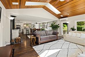 3061 Renfrew Rd — listing photo 22 of 80