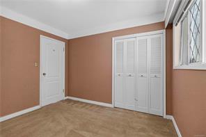 4916 Lochside Dr — listing photo 23 of 67