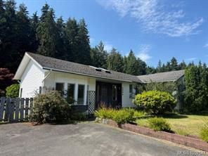 5890 Beaver Harbour Rd — listing photo 18 of 36