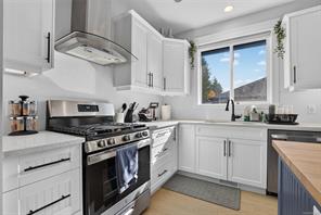 37-3205 Gibbins Rd — listing photo 14 of 27