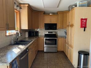 7530 Cadwallader Cres — listing photo 15 of 20