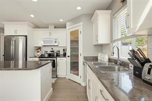 100 Carlo Pl — listing photo 21 of 59