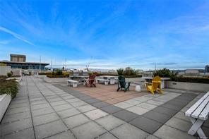 327-770 Fisgard St — listing photo 26 of 36