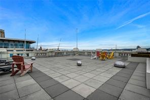 327-770 Fisgard St — listing photo 27 of 36