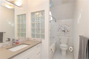 878 Denford Cres — listing photo 25 of 57