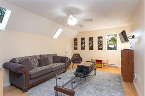 878 Denford Cres — listing photo 27 of 57