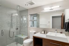 5039 Cordova Bay Rd — listing photo 50 of 71
