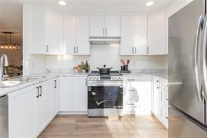 328 Damon Dr — listing photo 17 of 64