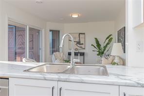 328 Damon Dr — listing photo 22 of 64