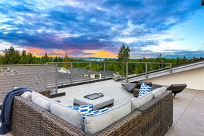 156 Golden Oaks Cres — listing photo 22 of 63