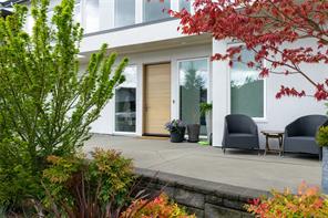 156 Golden Oaks Cres — listing photo 25 of 63