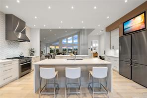 156 Golden Oaks Cres — listing photo 34 of 63
