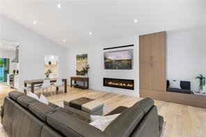 156 Golden Oaks Cres — listing photo 38 of 63