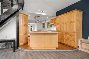885 Lanqvist Rd — listing photo 20 of 99
