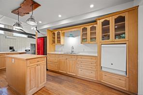 885 Lanqvist Rd — listing photo 23 of 99