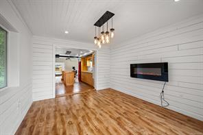 885 Lanqvist Rd — listing photo 27 of 99