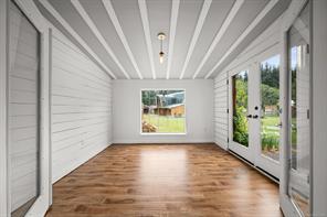 885 Lanqvist Rd — listing photo 29 of 99