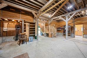 885 Lanqvist Rd — listing photo 49 of 99