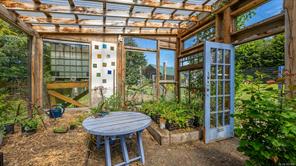 885 Lanqvist Rd — listing photo 79 of 99