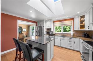 4904 Bellcrest Pl — listing photo 17 of 33