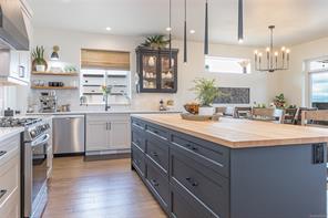 3155 Woodrush Dr — listing photo 14 of 81