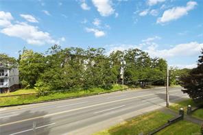 314-3235 Quadra St — listing photo 14 of 15