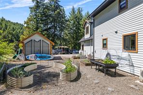 1691 Meadowood Way — listing photo 18 of 22