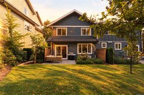 2 3031 Jackson St, Victoria