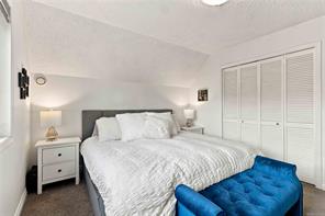 10189 West Saanich Rd — listing photo 22 of 43