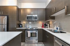207-290 Wilfert Rd — listing photo 13 of 32