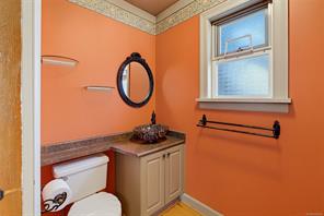 1271 McKenzie St — listing photo 23 of 78