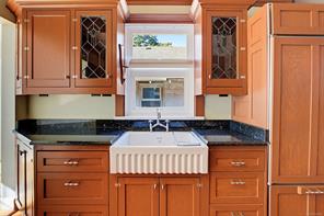 1271 McKenzie St — listing photo 27 of 78