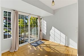 1271 McKenzie St — listing photo 29 of 78