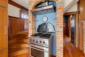 1271 McKenzie St — listing photo 33 of 78