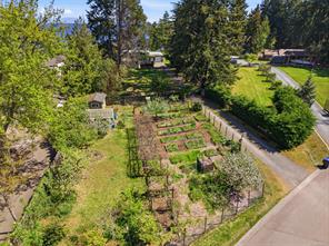 590 Willow St — listing photo 13 of 78