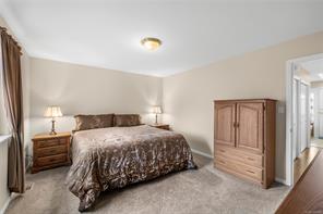 1049 Sunrise Dr — listing photo 34 of 40