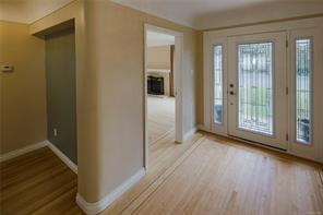 218 Beach Dr — listing photo 15 of 74