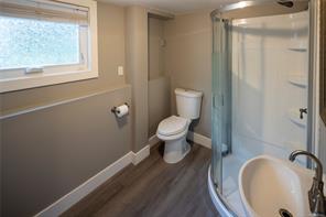 218 Beach Dr — listing photo 52 of 74