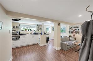 1620 Camosun St — listing photo 36 of 79