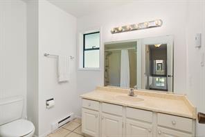 764 Mann Ave — listing photo 24 of 43