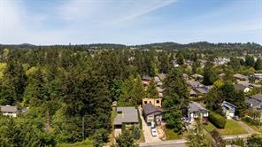 764 Mann Ave — listing photo 38 of 43