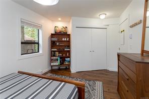 1043 Pondwood Lane — listing photo 29 of 53