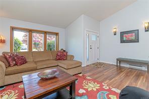 810 Colonia Dr — listing photo 15 of 59
