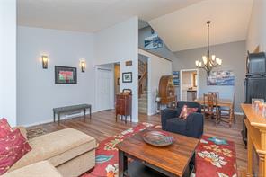 810 Colonia Dr — listing photo 16 of 59