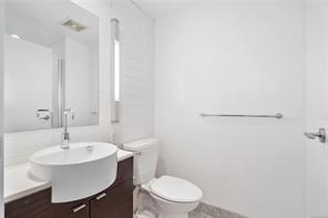 416-770 Fisgard St — listing photo 23 of 56