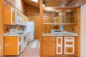 2298 Munn Rd — listing photo 23 of 66