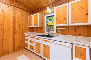 2298 Munn Rd — listing photo 25 of 66