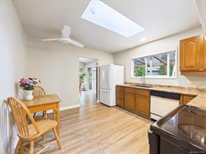 895 Brentwood Hts — listing photo 17 of 50