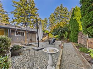 895 Brentwood Hts — listing photo 37 of 50