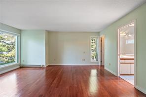 1055 Thistlewood Dr — listing photo 20 of 53